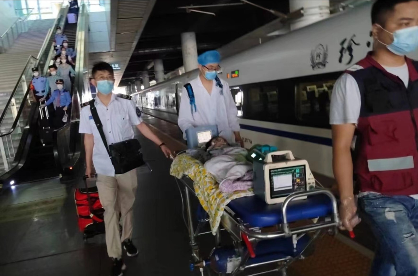 龙井市高铁转运公司